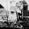 Holen skole etter flyåtak 1944. Foto Leif M Endresen. Universitetet i Bergen, OHK samlingen